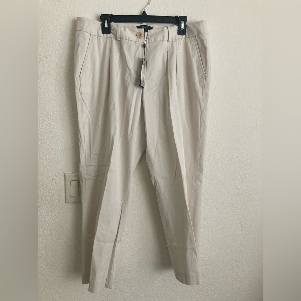 Talbots Kahki Capris Size 14 W
